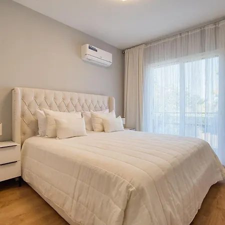 Appartement Hesperides Gardens D203 *