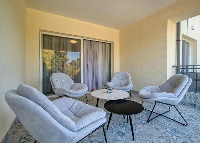 Hesperides Gardens 1 Bed